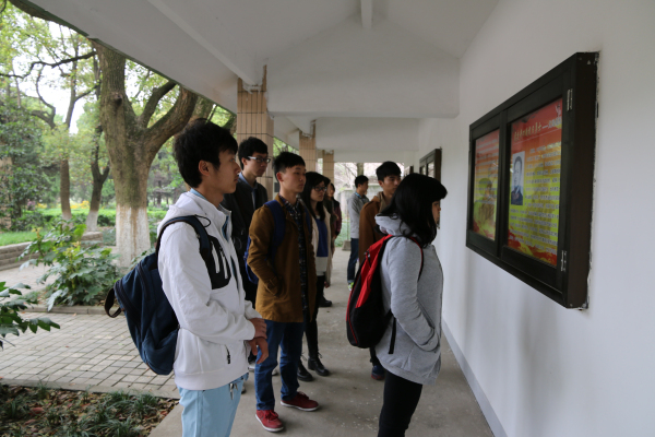 【物联网学院】传承爱国经典，祭奠烈士亡灵——物联网学院13、14级第二联合党支部党日活动