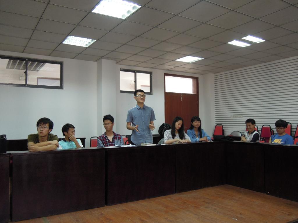 【化工学院】碰撞思想，传递书香——记化工学院高分子材料1403班读书分享会 