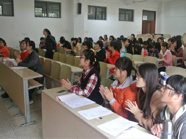 【药学院】践行理想，逐梦青春——药学院暑期社会实践表彰大会圆满落幕