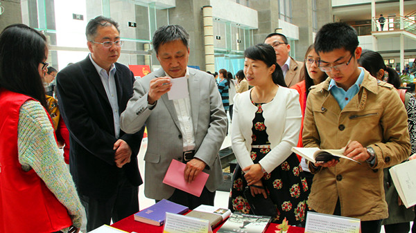 “书香校园，人文江南”江南大学第十二届读书文化节隆重开幕