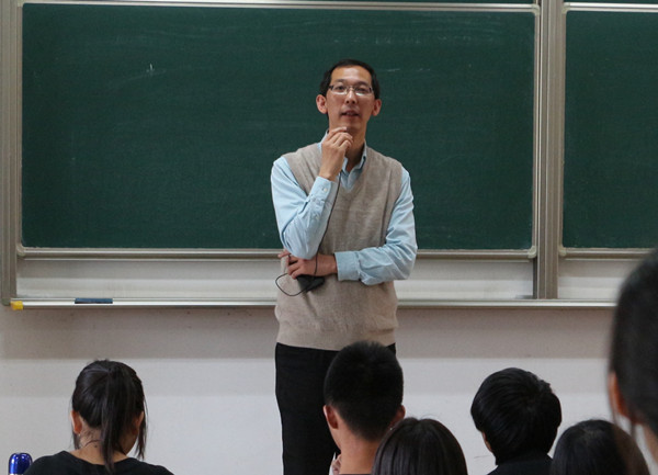 【外国语学院】Learn to learn--外国语学院院长与14级学生亲密接触