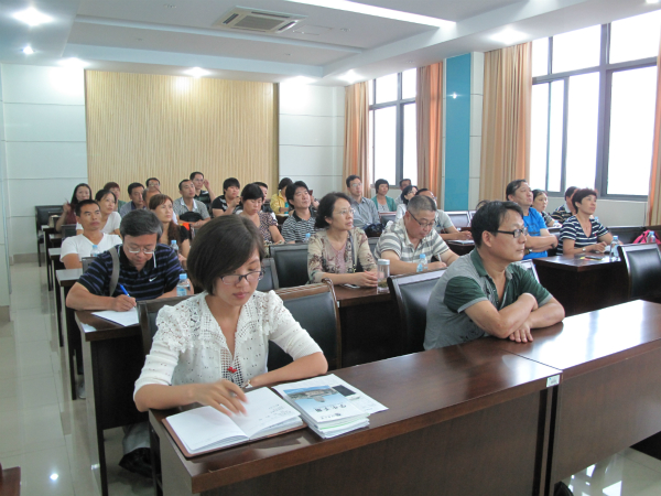  【药学院】院系与家长沟通的第一步——药学院2014级新生家长会顺利召开
