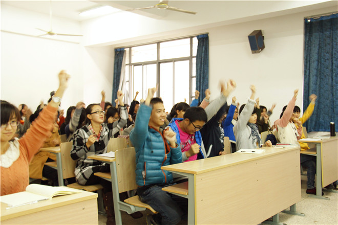 【外国语学院】外国语学院形势与政策课之大学生反腐倡廉教育