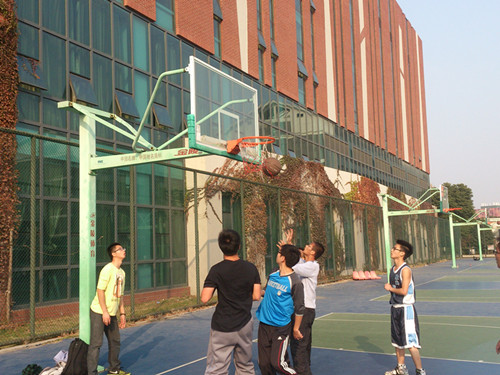 【医学院】临床1201与苏州大学医学系体育联谊成功举行