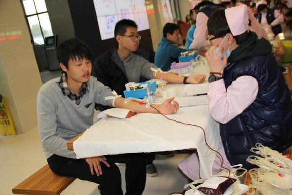 【化工学院】捐献热血  爱暖校园