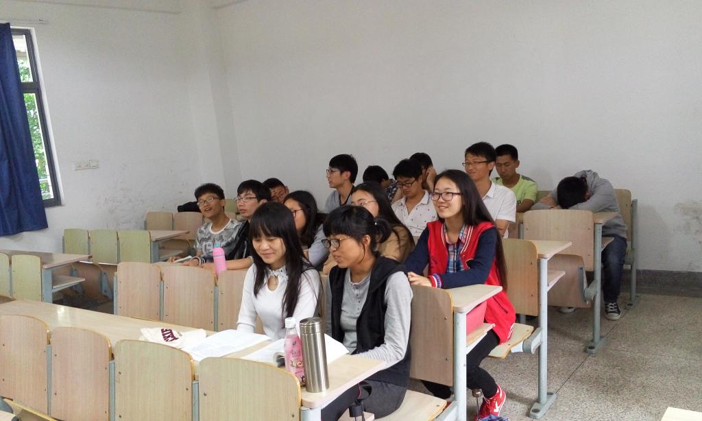 【化工学院】“感悟八字真经，打造青春人生”主题班会