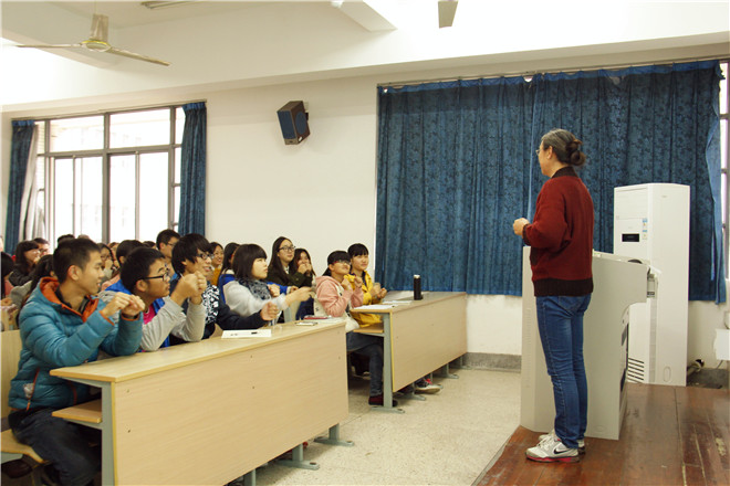 【外国语学院】外国语学院形势与政策课之大学生反腐倡廉教育