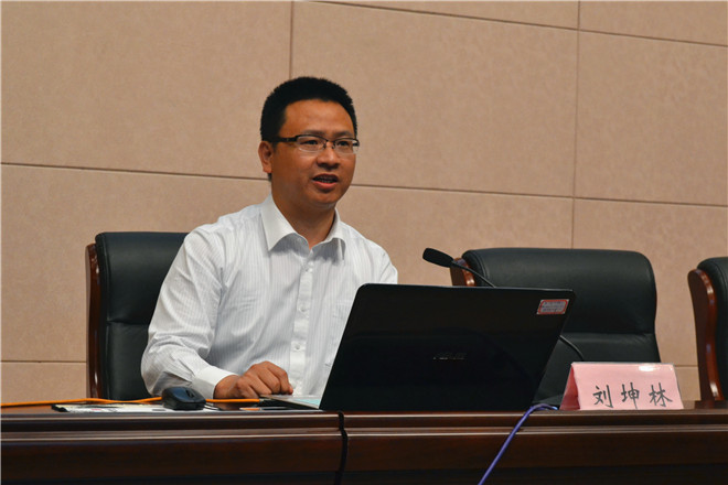 【商学院】华夏银行无锡分行副行长刘坤林主讲商学院第120期“半月坛”