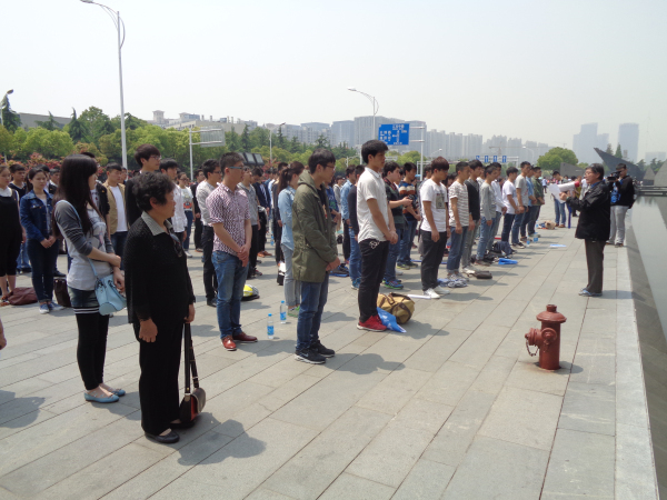 【物联网学院】永铭历史，志夙愿梦，践行社会主义核心价值观——参观侵华日军南京大屠杀遇难同胞纪念馆