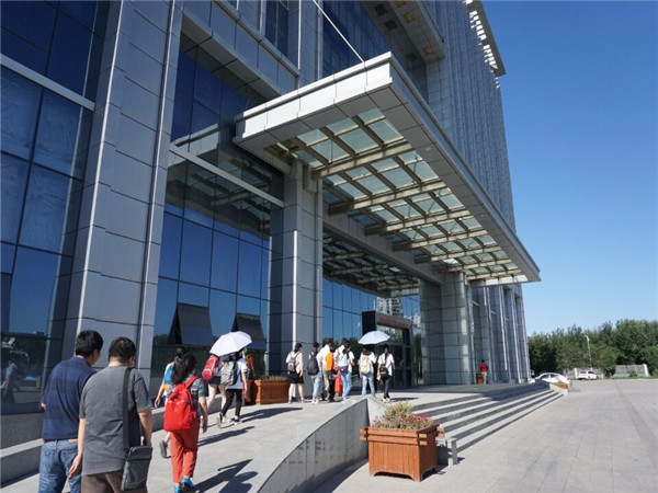 【药学院】聚焦创业园，共筑援疆梦——江南大学“药聚沙棘，科技援疆”实践团赴新疆生物医药创新创业园考察