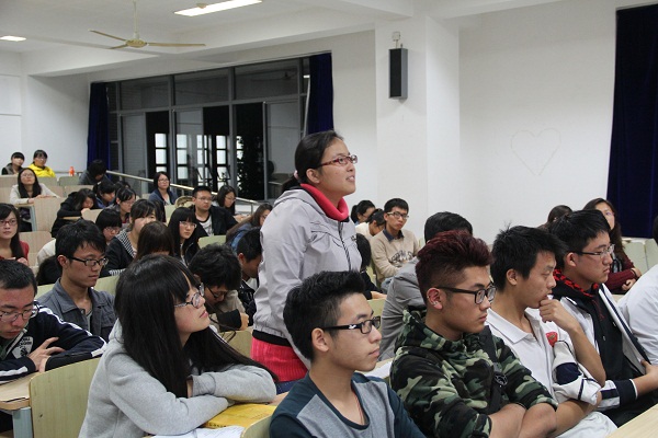 【数媒学院】高概念时代下的文化产业与青春未来——中国人民大学王鹏教授走进数媒学院