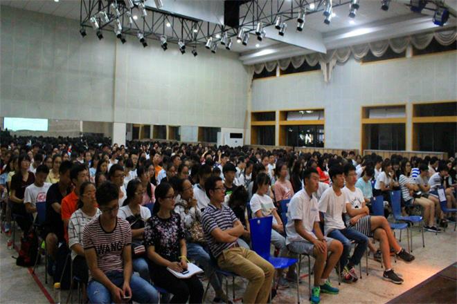 【纺服学院】纺服学院举办新生心理健康教育讲座