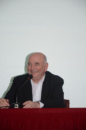 【医学院】医学院邀请德国心脏外科著名专家Prof.Dr.med.Dr.h.c.Reiner.korfer为师生讲座