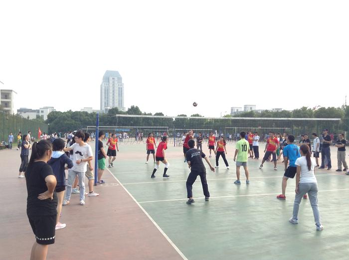 【理学院】理法学院友谊排球赛激战犹酣