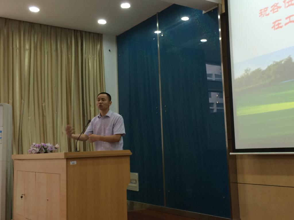 【理学院】脚踏实地  仰望未来——理学院毕业生党员座谈会