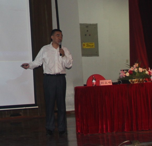 【化工学院】化工学院召开“低碳生活，绿色校园，圆梦江南”主题团日活动推进会