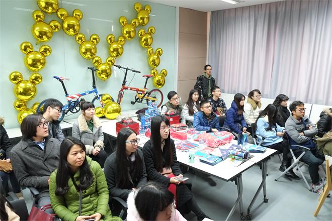 【设计学院】设计学院“小物大趣”米奇家族衍生品设计工作坊开幕式成功举办