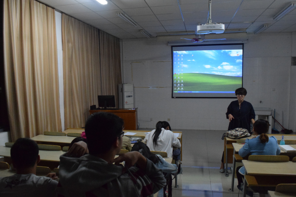 【药学院】实践中成长，对比方进步——记“就业指导课堂”第二讲