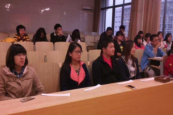 【药学院】药学院精英训练营第三课开讲